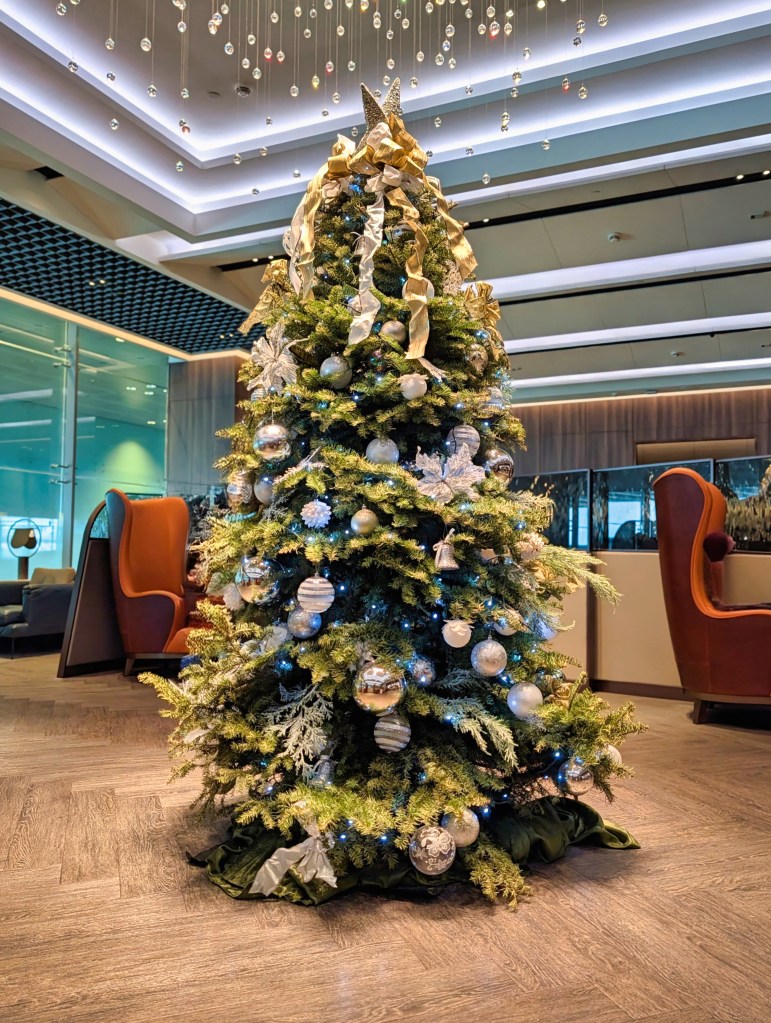 Christmas tree display at Singapore Changi Airport Terminal 3 Christmas tree at SilverKris Lounge in Terminal 3 of Singapore Changi Airport
