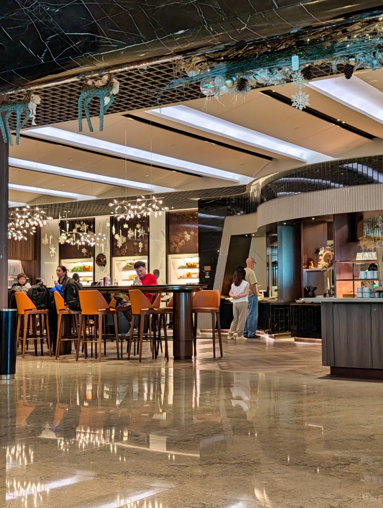 View of SilverKris Lounge at Terminal 3 of Singapore Changi Airport Interior of SilverKris Lounge at Singapore Changi Airport in Terminal 3