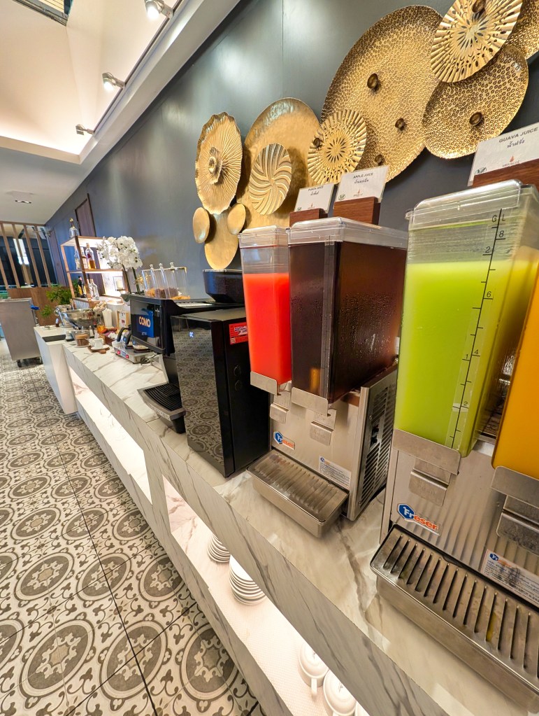 Beverage options in Miracle Business Class Lounge at Bangkok Suvarnabhumi International Airport Satellite 1