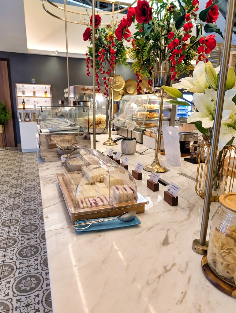 Food served in Miracle Business Class Lounge at Bangkok Suvarnabhumi International Airport (Satellite 1)